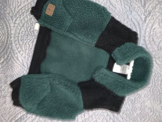 Carter’s 6 Month Baby Boy Vest