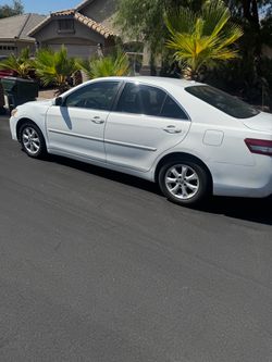 Toyota Camry LE 2010