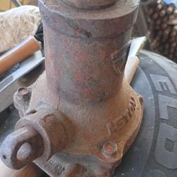 Nissan Bottle Jack 1.5 Ton