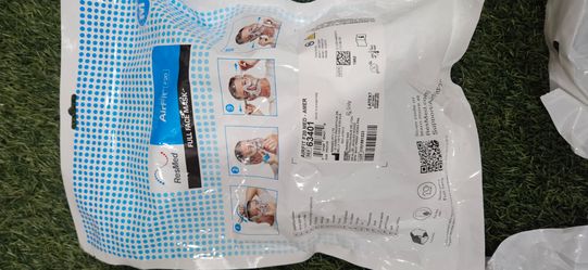 Air fit F20 full face mask medium