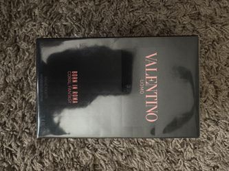 valentino born in roma coral fantasy