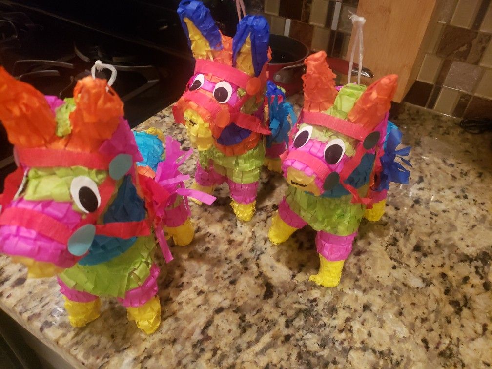 Mexican Piñatas
