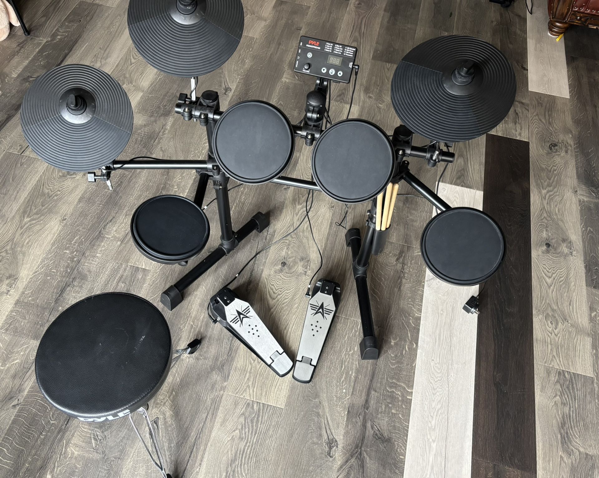 Pyle 8-piece Electric Drum Set