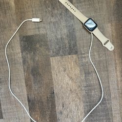 Apple Watch SE Gen One 