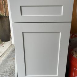 White Shaker Cabinet 