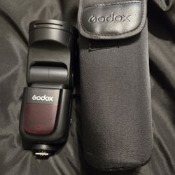 Godox V1 Flash For Nikon Camera