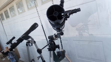 Reflector Telescope on Equatorial Mount with Tripod