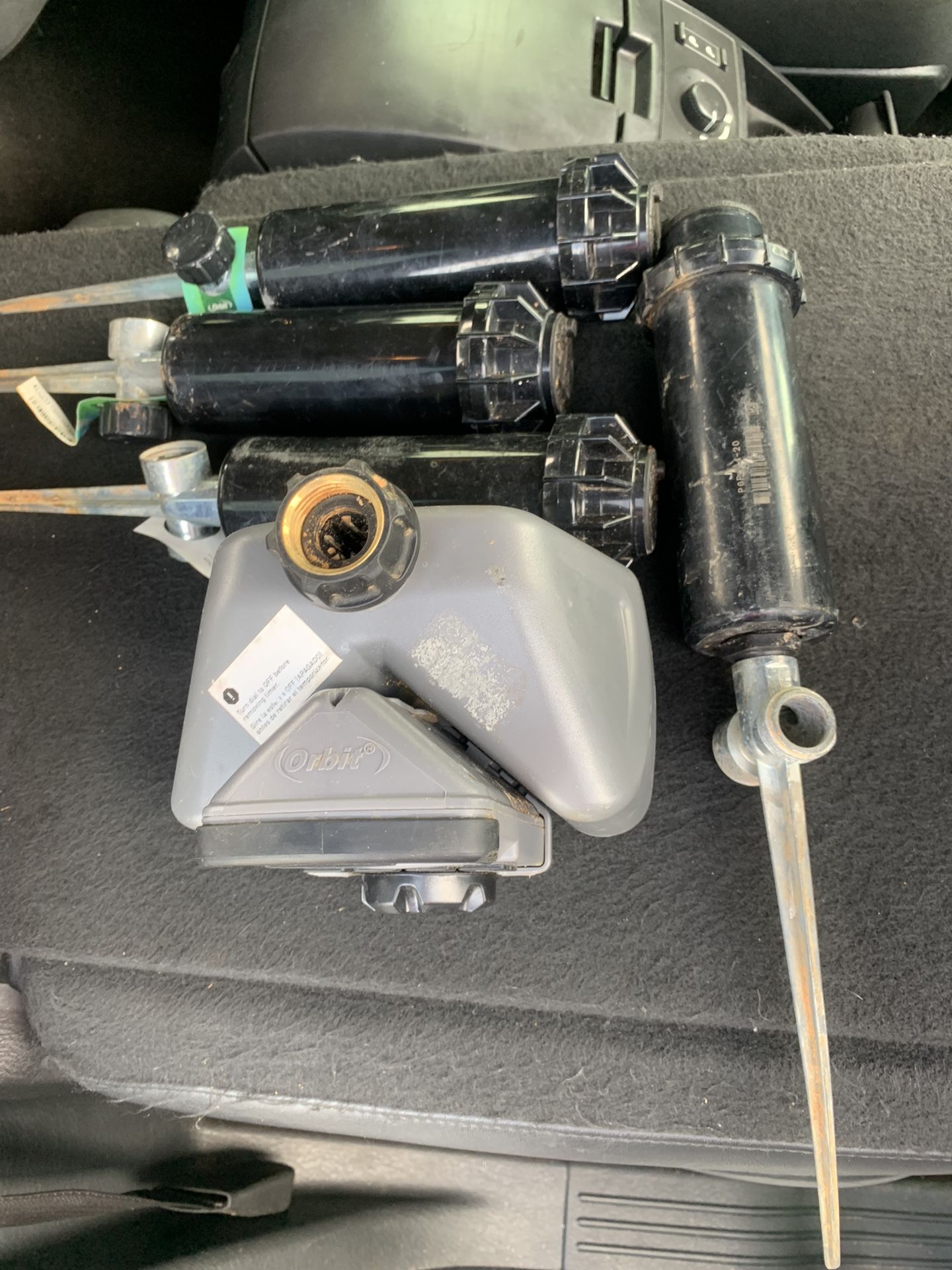 Orbit 4 Way Sprinkler System And 4 Sprinkler Heads