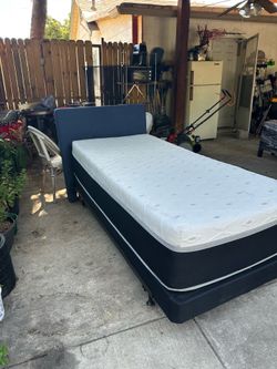 Twin bed