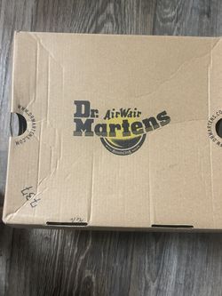 Dr. Martens 