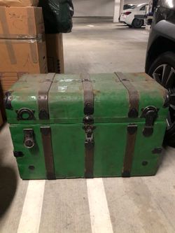 Green Vintage Chest