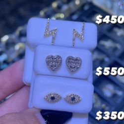 10K Natural Diamonds Screw Back Earrings 