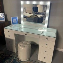 Avery White Vanity Full Set 