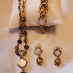 NWT Brown and White Necklace, Earings BRACELET with Amber Pendant Jewelry SET