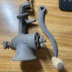 Vintage “Universal” cast iron hand-crank meat grinder, Size 1.