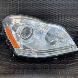 2010 2011 2012 Mercedes-Benz GL450 GL550 Right Passenger Side Xenon Headlight OEM