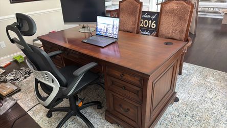 Office Desk