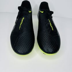  Nike Phantom Venom Academy FG Black Volt. Brand new without original box  Size 9 men  100% authentic  Fast shipping