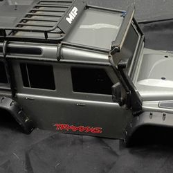 Traxxas land Rover defender hard case with led lights $65