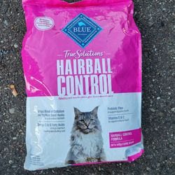 Cat food 10Lb bag