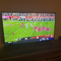 Samsung 43” Crystal UHD 4K Smart TV