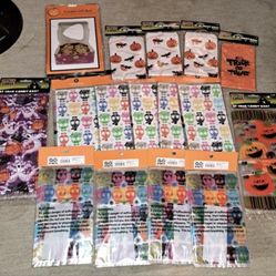LOTS HALLOWEEN TREAT OR TREAT BAGS