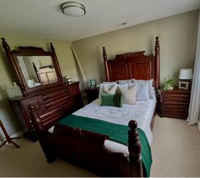 Queen bedroom set.