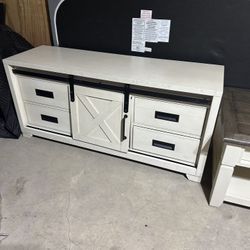 TV Stand / Cabinet 