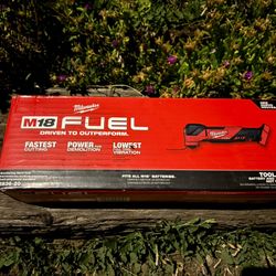 M18 Fuel Oscillating Multi-Tool 