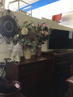 Best shopping day ever!!! No crowds, no fuss, cheap prices!