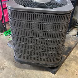 Goodman 2.5 Ton AC Unit 