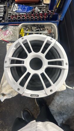 Fusion Marine 10” subwoofer