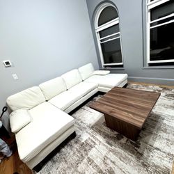 U-shaped Couch 