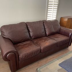 Leather Sofa/ Loveseat & Ottoman 
