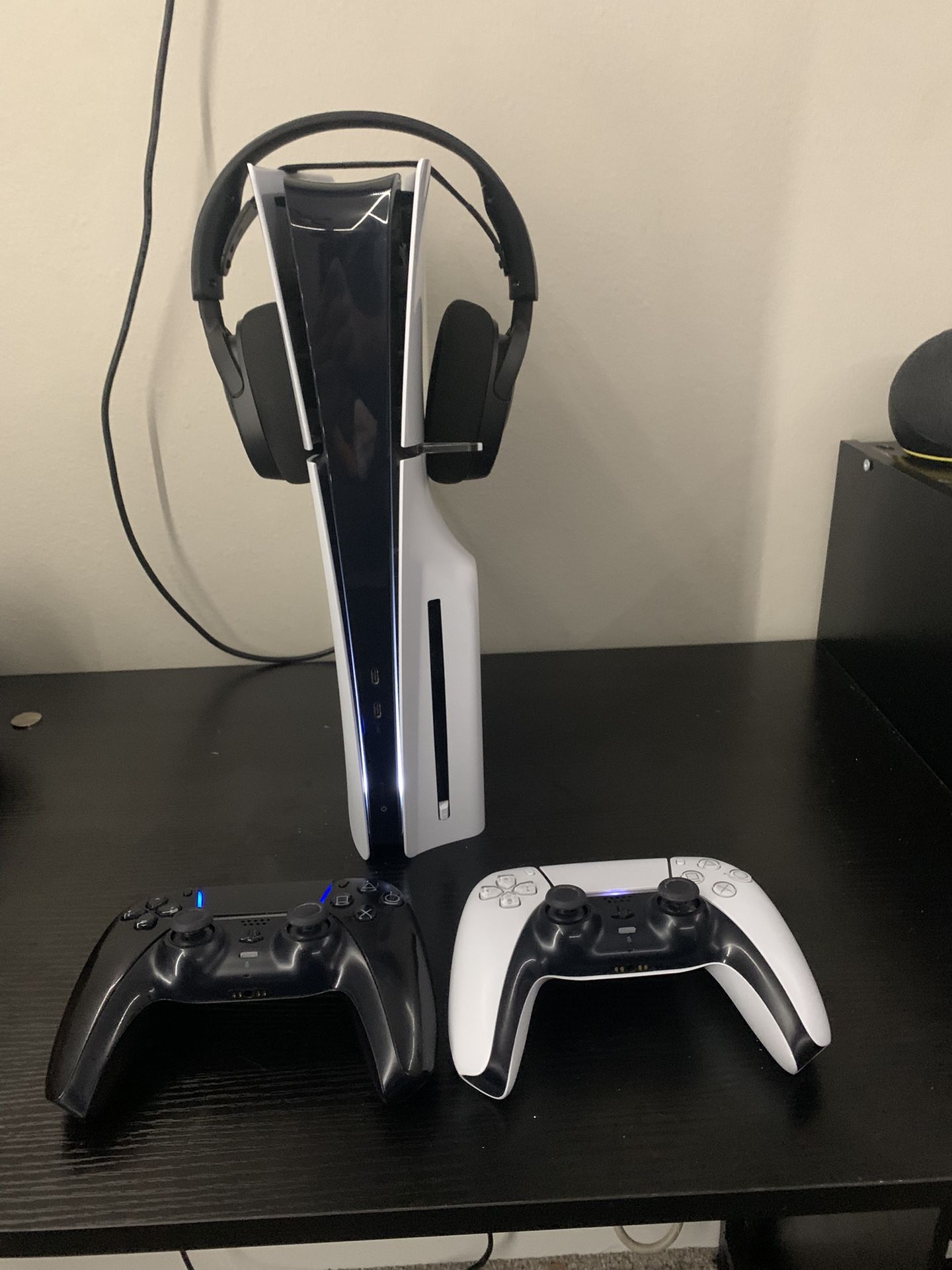 PS5 + 2 Controllers and Headset