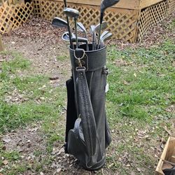 Complete Set Of Golf Clubs