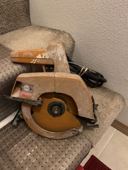 vintage BLACK DECKER 7 1/4" Circular SAW Model 7399