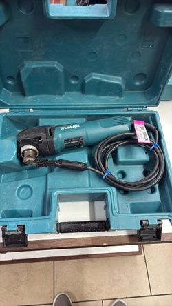 Makita TM3010C Muti-Tool in Case