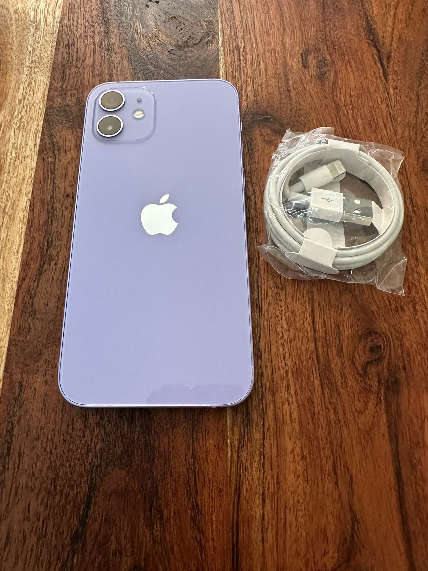 iPhone 12 5G 64 GB Lavender Unlocked Excellent Condition