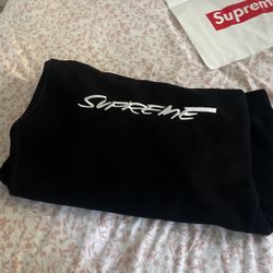 Supreme Hoodie 