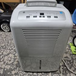 GE Dehumidifier 70 Pints/24 Hours