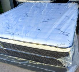 queen orthopedic bamboo pillow top mattress and box spring brand new