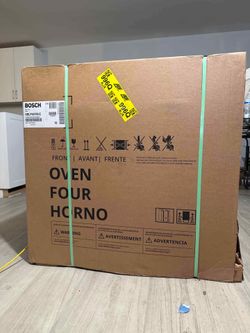 New Bosch Benchmark 30” stainless steel wall oven