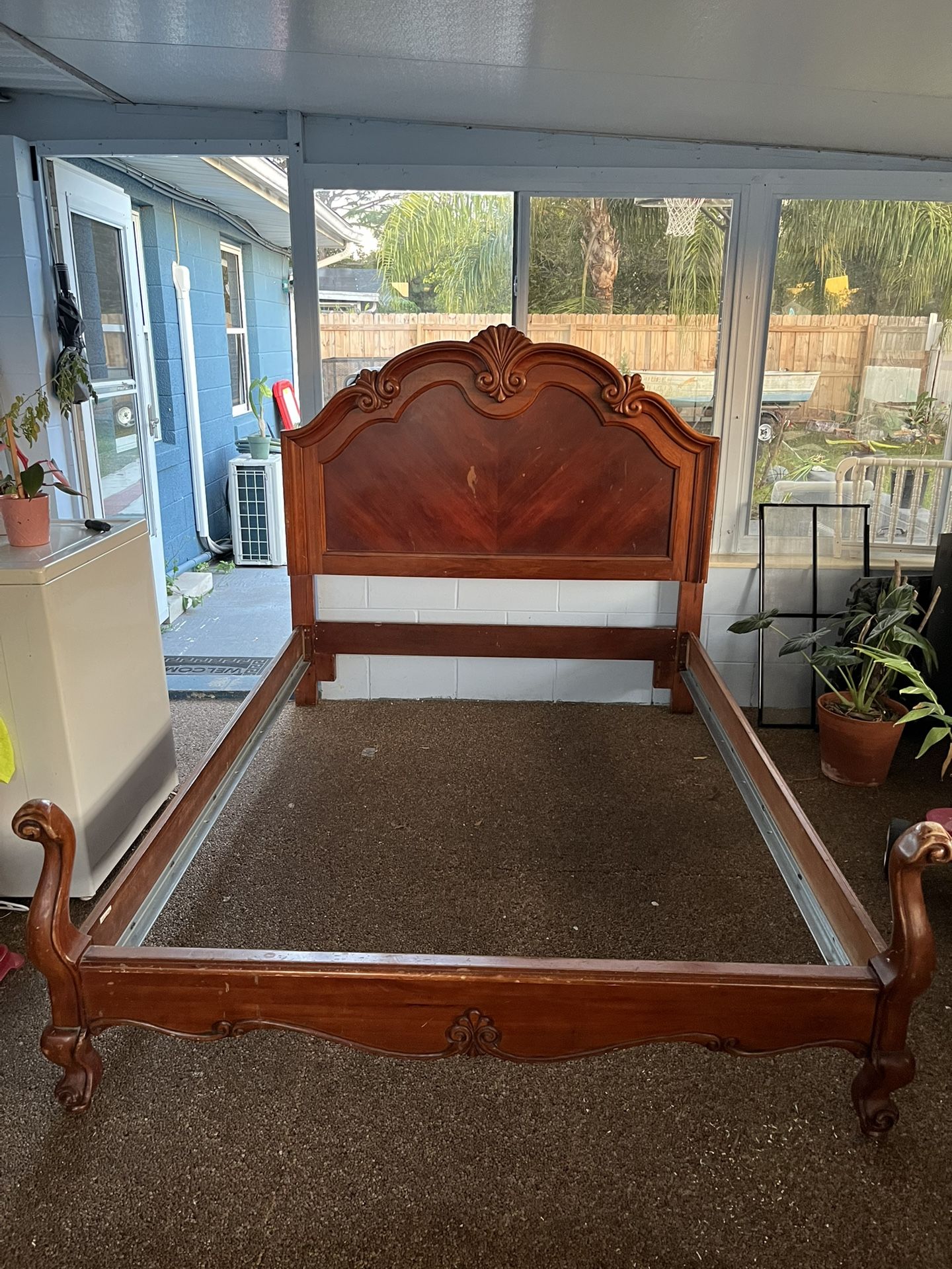 Queen Wood Frame