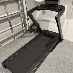 NordicTrack 1250 Treadmill - Used Once