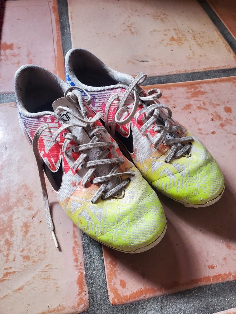 Soccer Cleats - Guayos Futbol