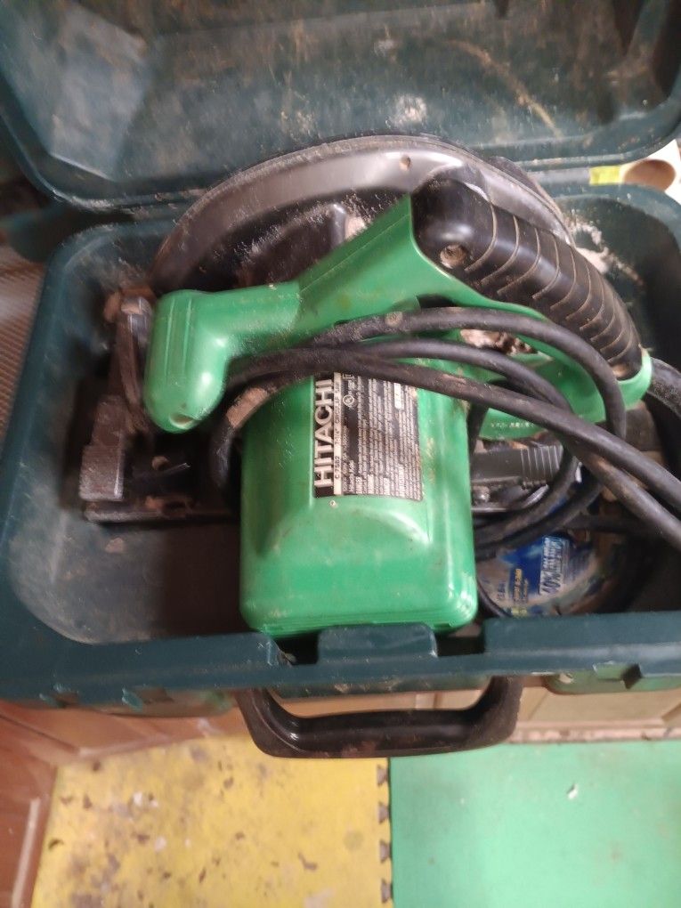 7- 1/4 Power Saw