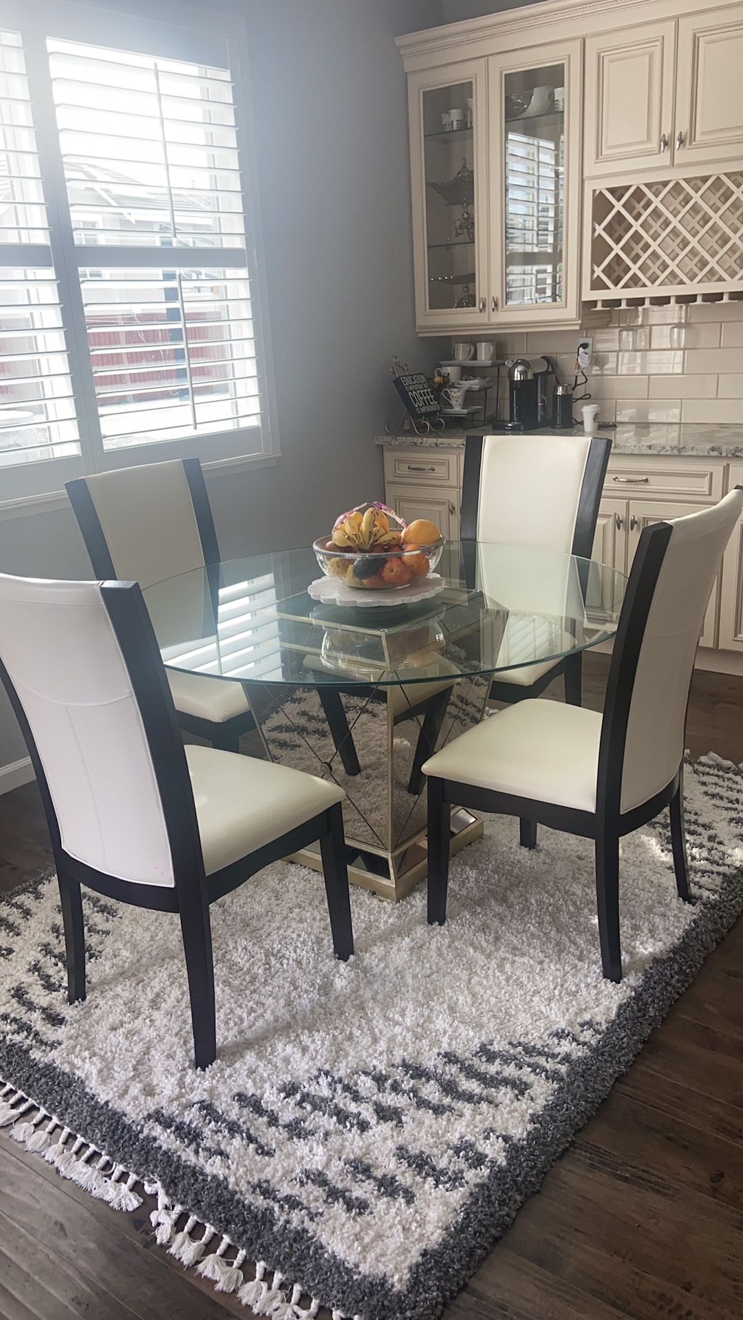 Dinning Table