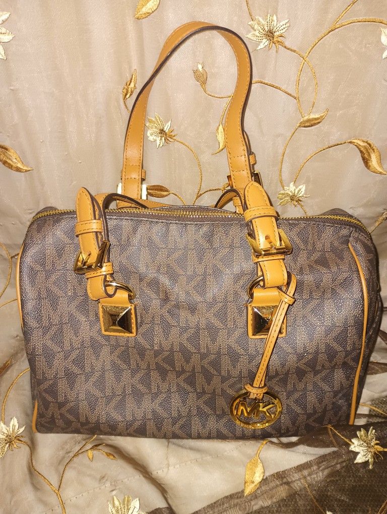 Doctor Bag Style Michael Kors Purse