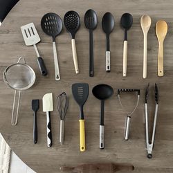 Kitchen Essentials Bundle – Pots, Utensils, Knives & More